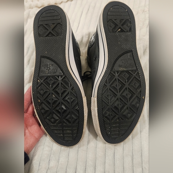 Converse Black Leather High-Tops - Picture 4 of 7